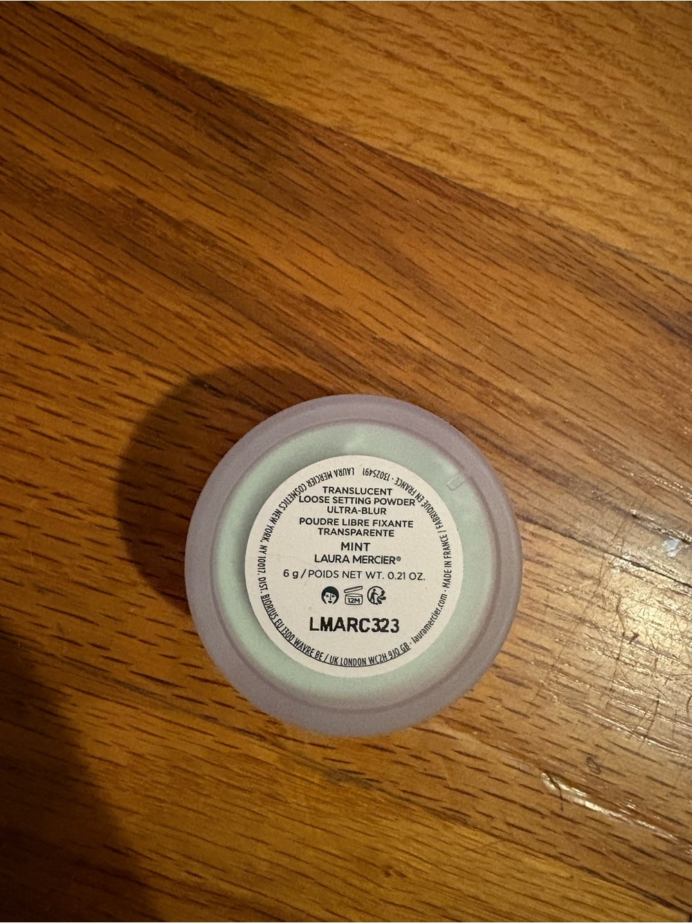 laura mercier Translucent Loose Setting Powder - Mint Green